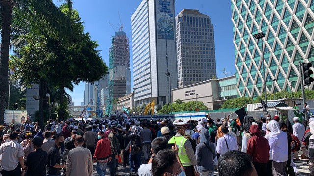 ubagprpvvnxgblamfad0 Massa Aksi Reuni PA 212 bergerak ke arah Jalan Sudirman, Kamis (2/12). Foto: Nugroho GN/kumparan
